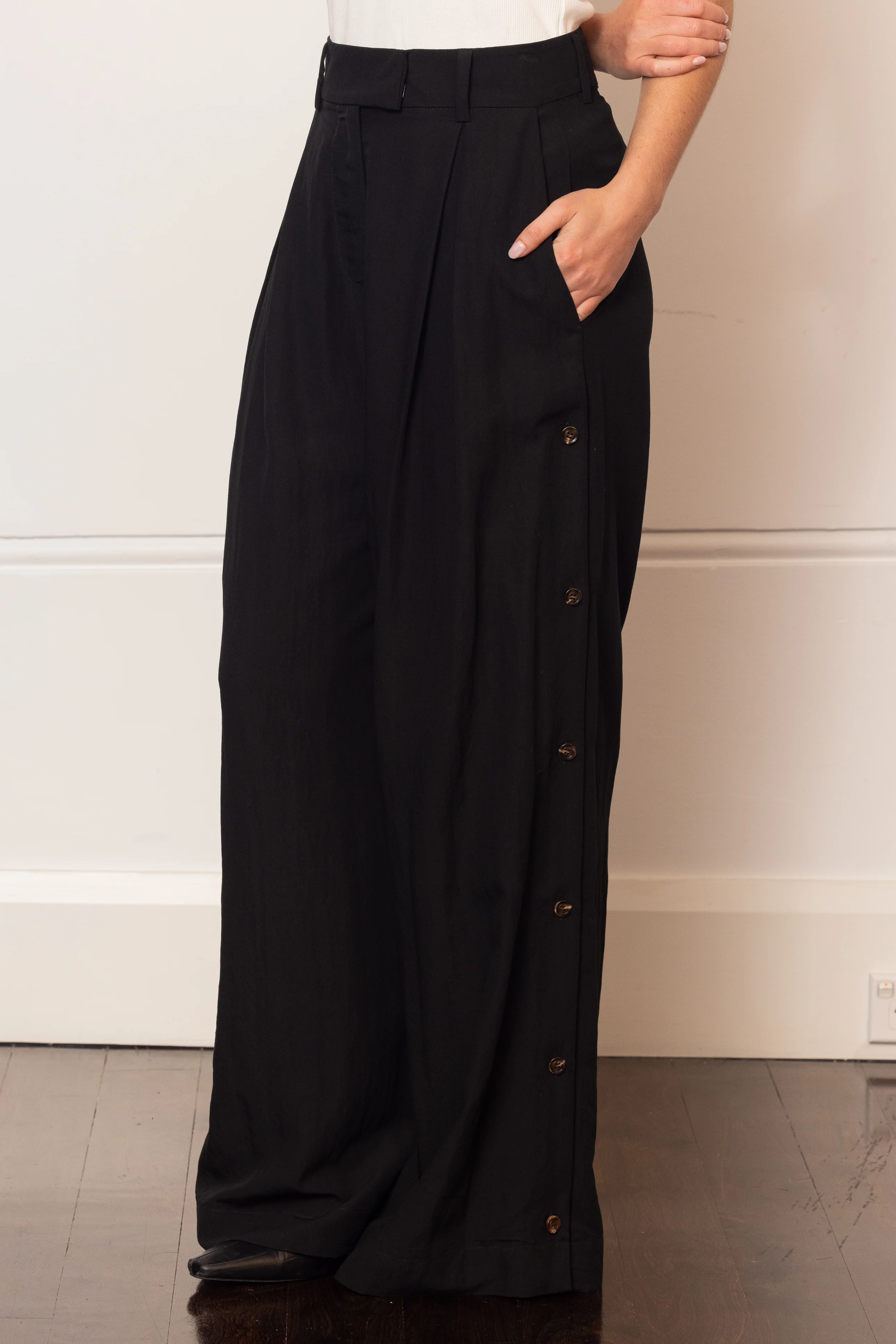 Lameesa Lyocell Pants - Black