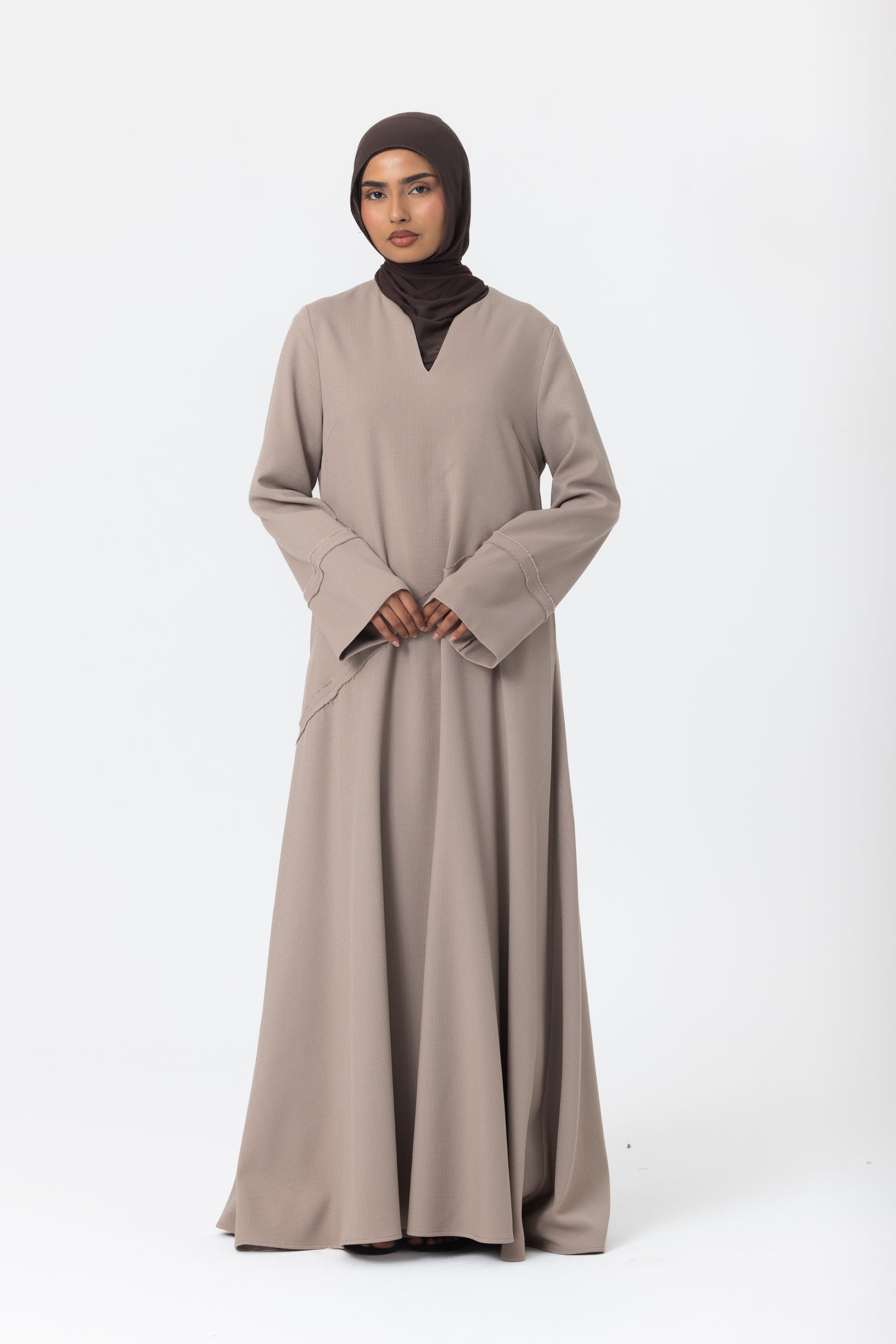 Asymmetric Frayed Abaya - Mocha Mousse - Image 3
