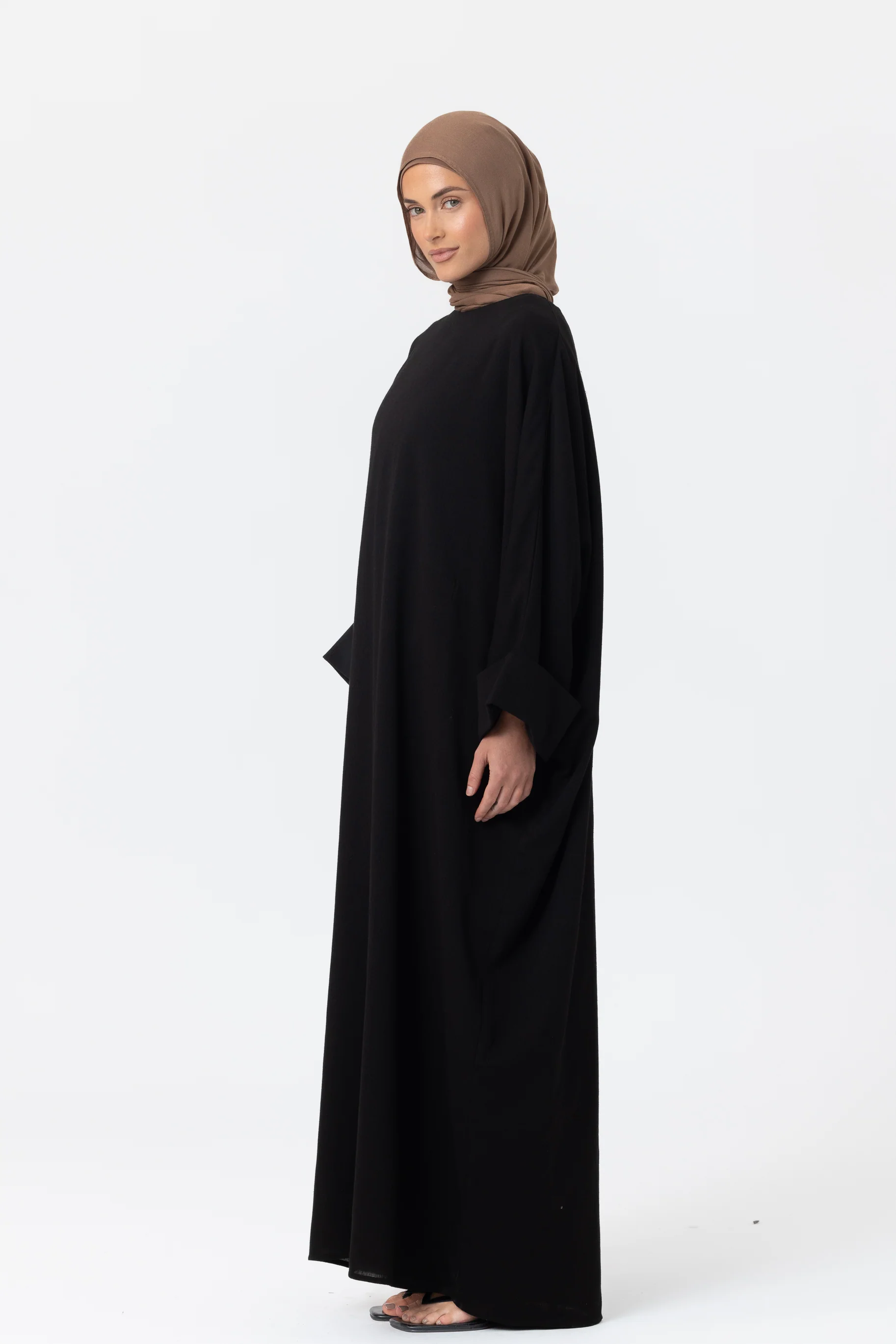 Crinkle Batwing Abaya - Onyx - Image 3
