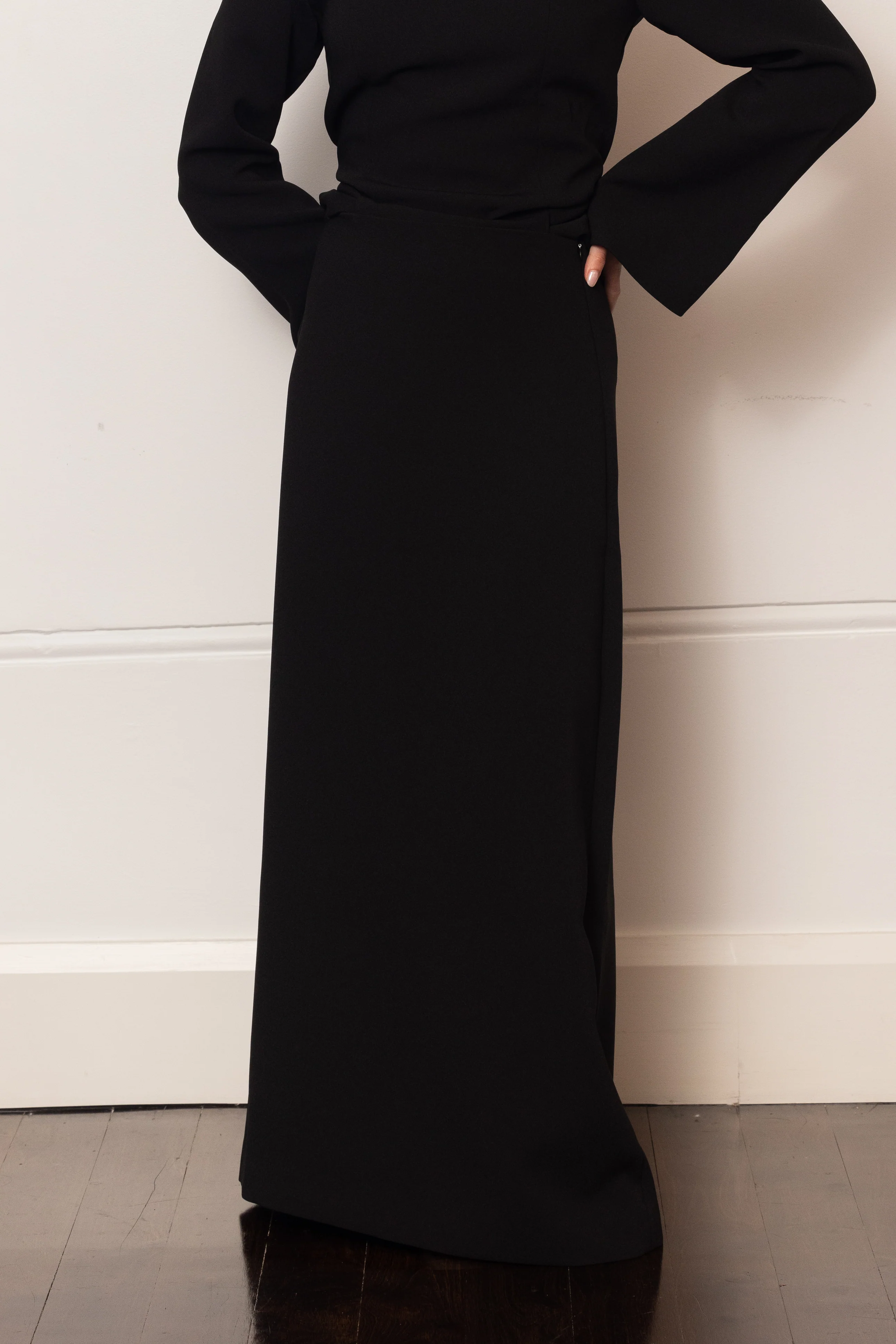 Everlyn Skirt - Black - Image 2