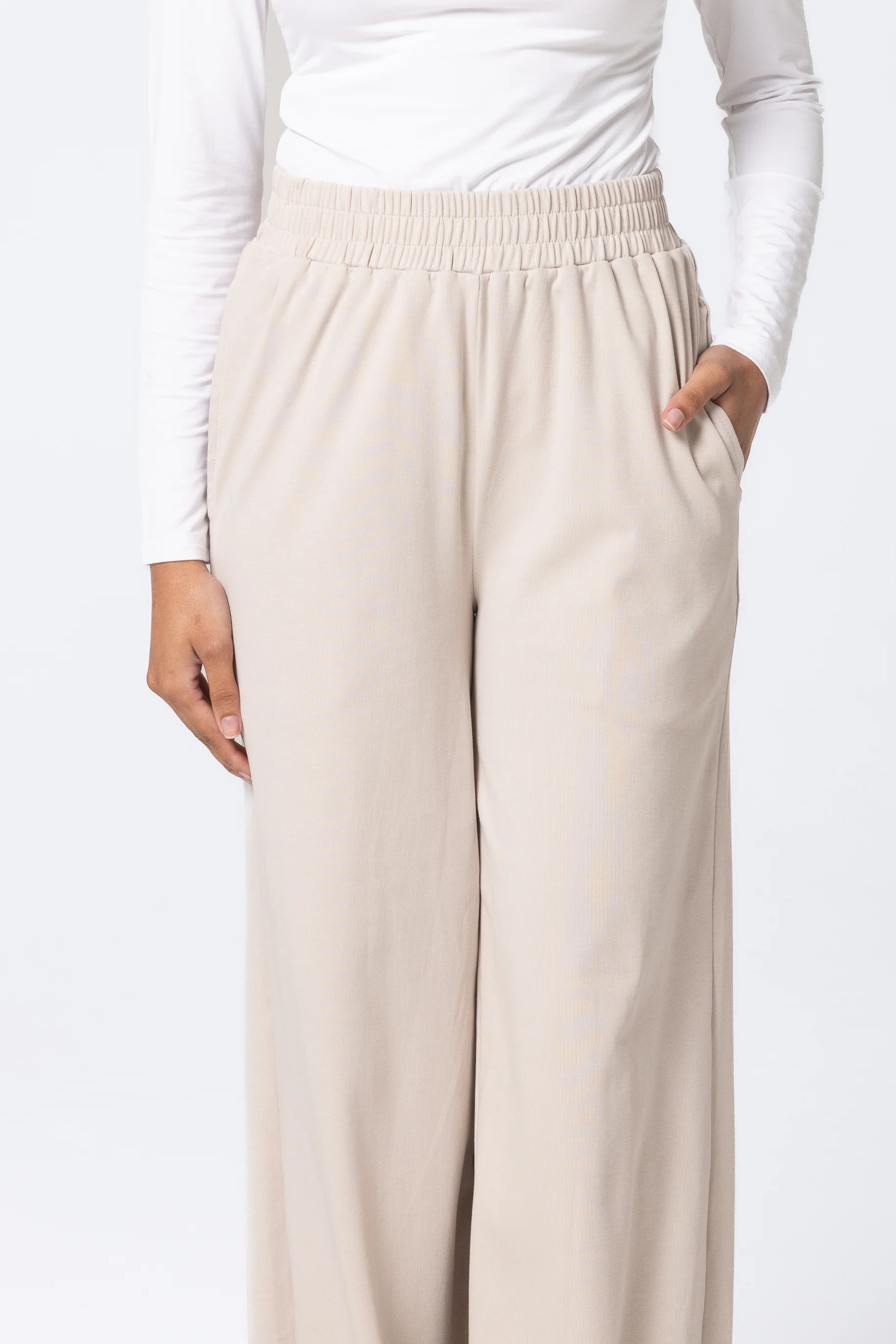 Everyday Relaxed Pants - Taupe - Image 2