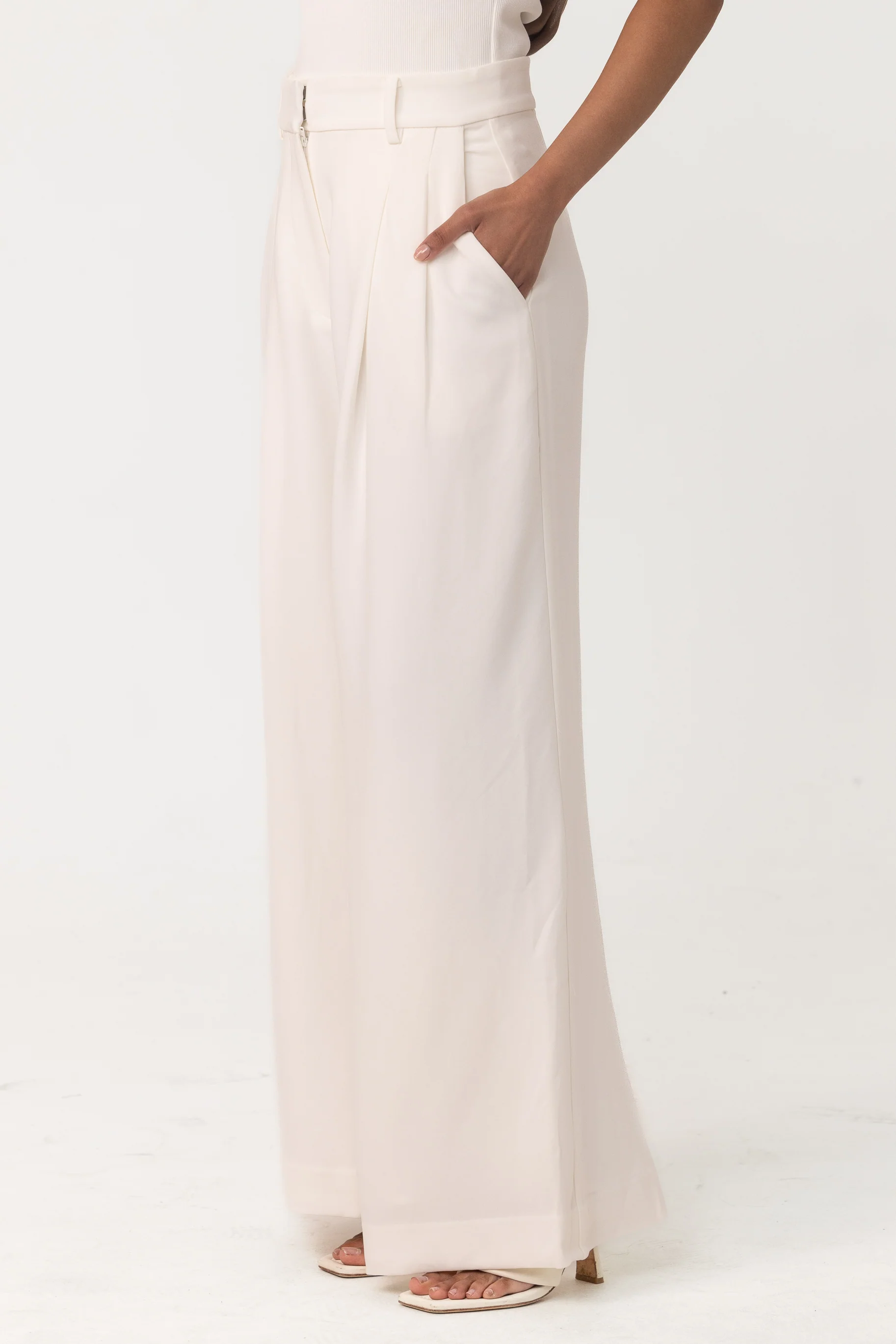 Amelie Pleated Pants - White - Image 2