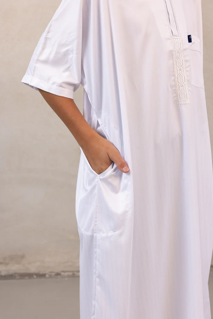 Youth Ikaf Short Sleeve Abaya - White - Image 3