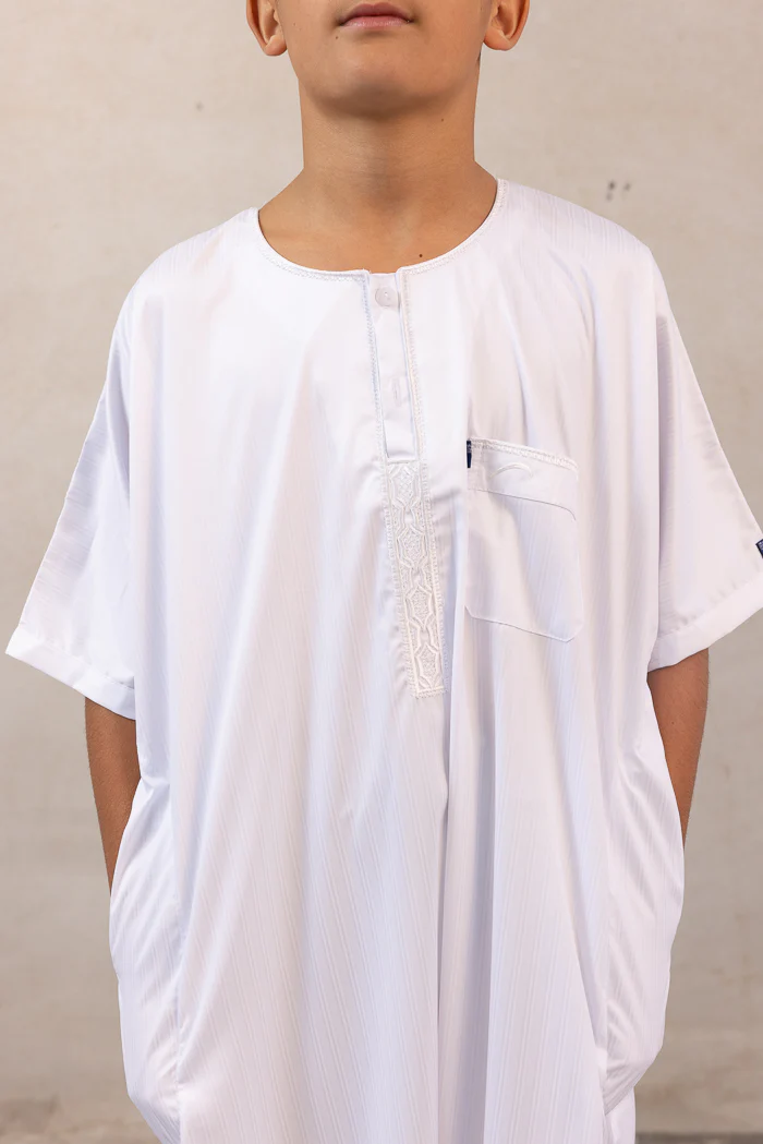 Youth Ikaf Short Sleeve Abaya - White - Image 4